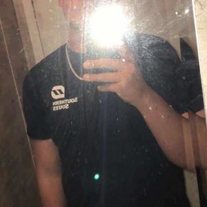 Meet your Posher, Aaron